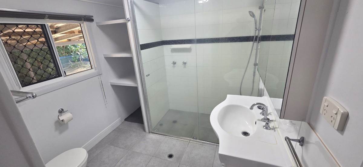 13 Mistletoe Street, Forrest Beach For Sale by Farmbuy.com - image 3