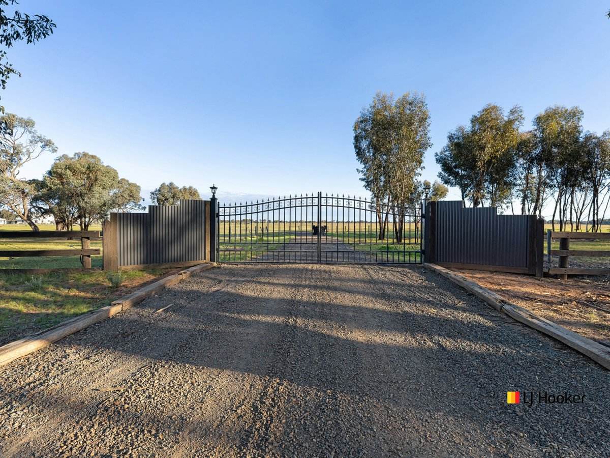 1121 Murray Valley Highway Wharparilla, Echuca For Sale by Farmbuy.com - image 2