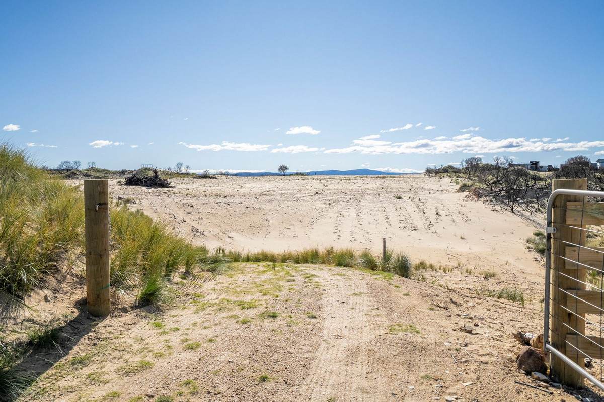711 Dolphin Sands Road, Dolphin Sands For Sale by Farmbuy.com - image 6