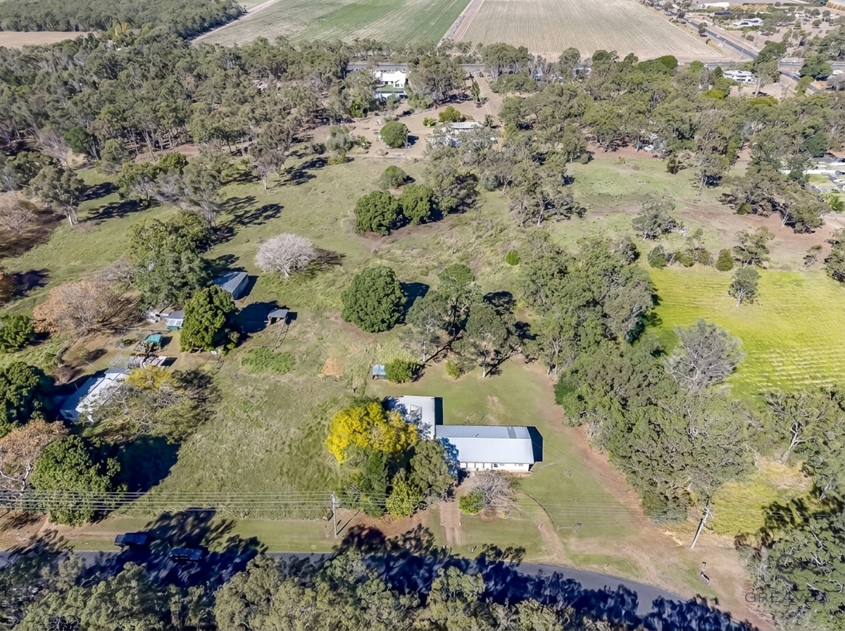 2 Low Street, Kensington For Sale by Farmbuy.com - image 21