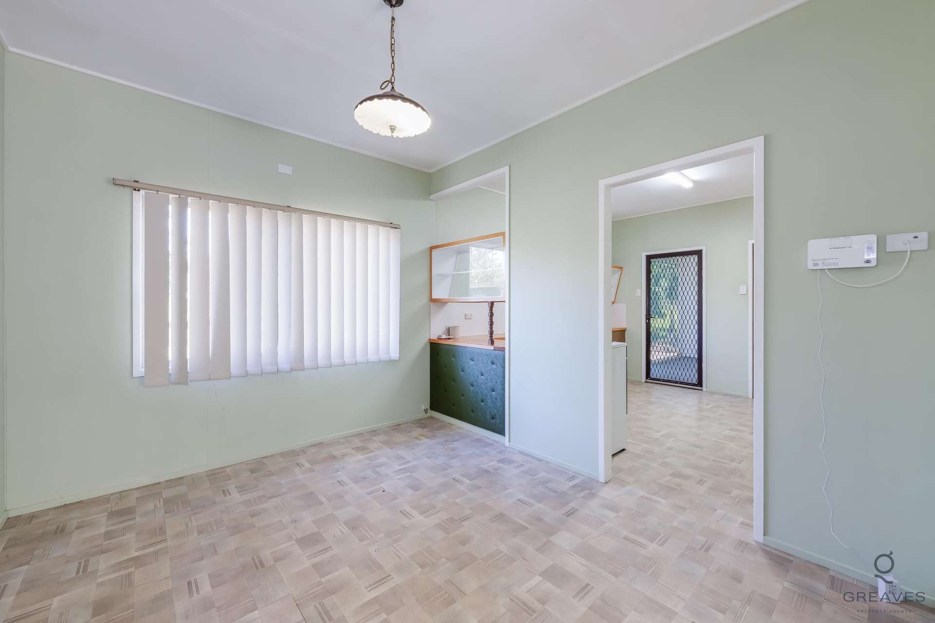 2 Low Street, Kensington For Sale by Farmbuy.com - image 7