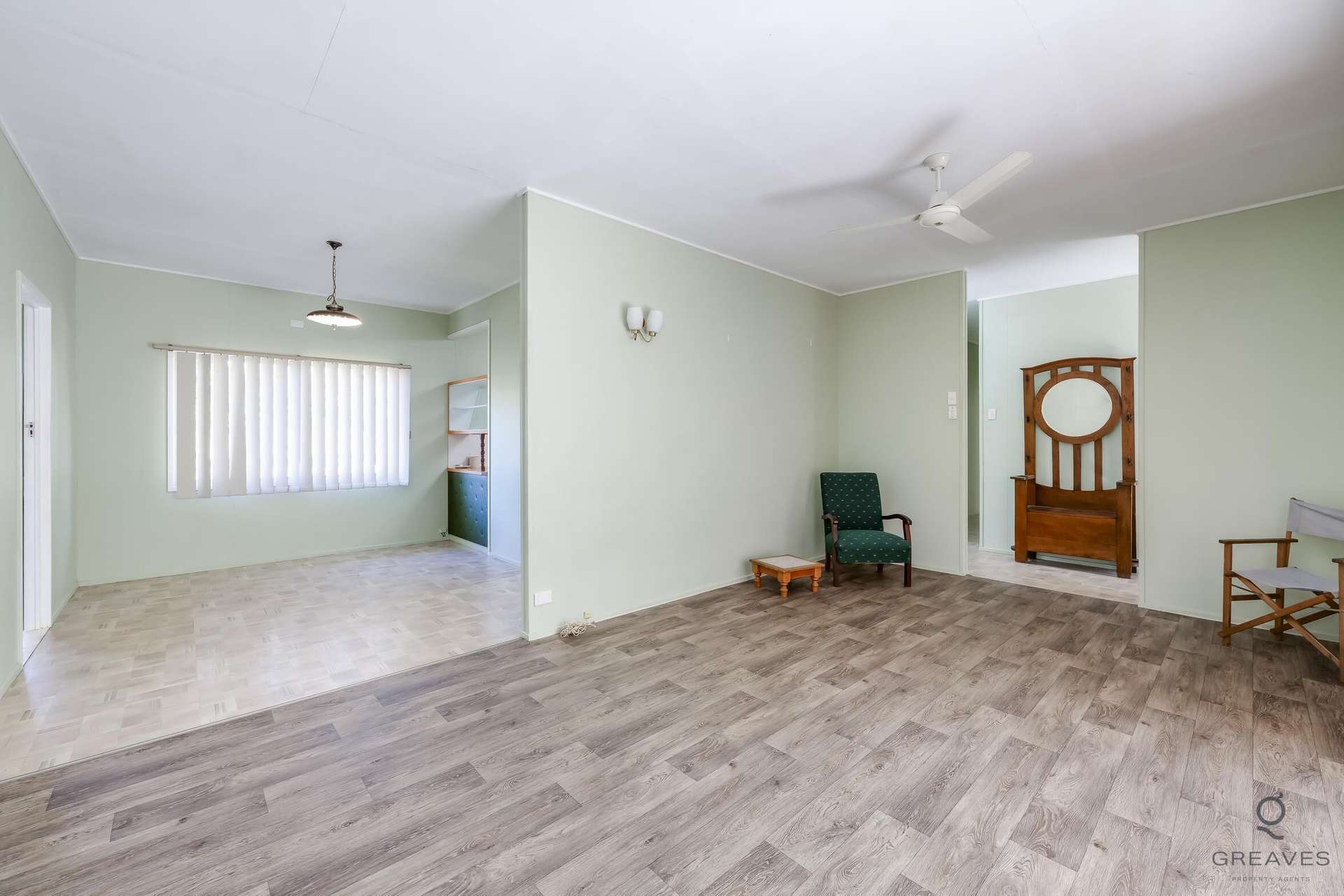 2 Low Street, Kensington For Sale by Farmbuy.com - image 5