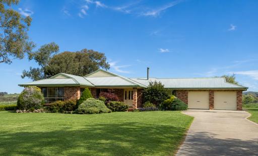 Farm Auction - NSW - Orange - 2800 - The Early Bird catches the Worm 