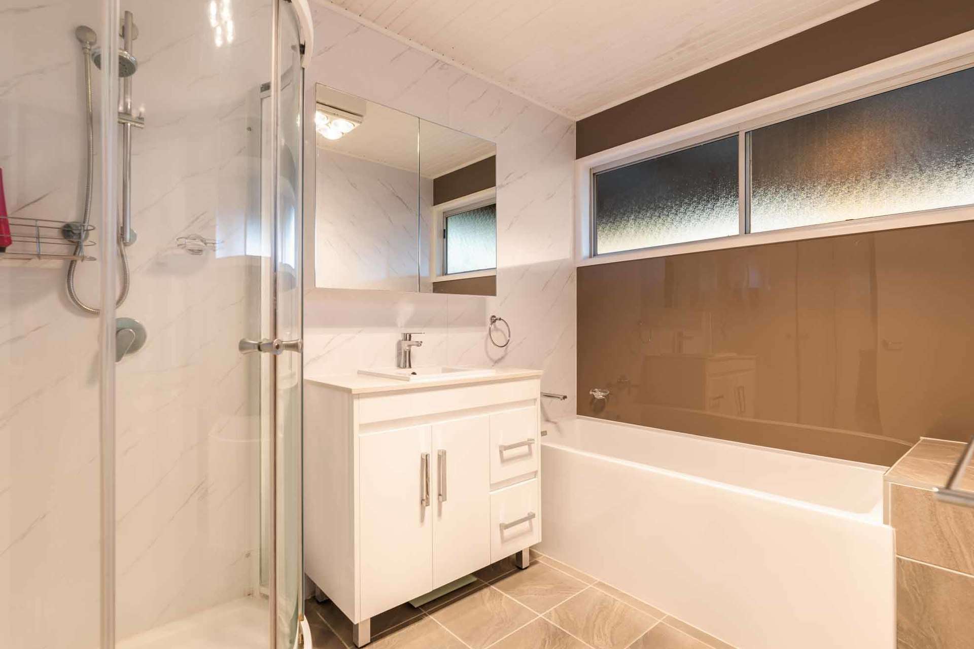 34 Lipp Road, East Greenmount For Sale by Farmbuy.com - image 13