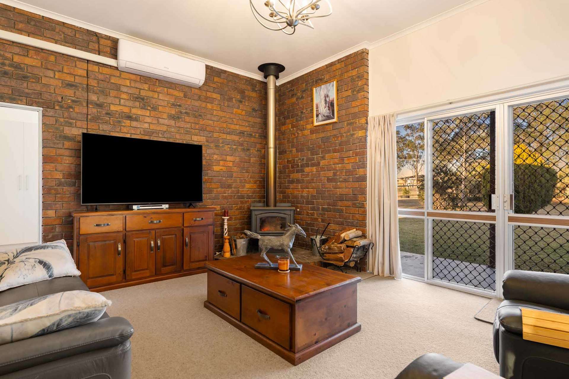 34 Lipp Road, East Greenmount For Sale by Farmbuy.com - image 2