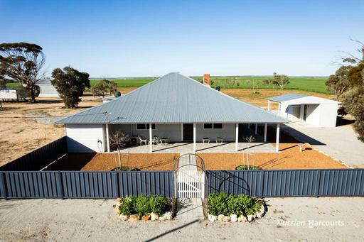 1415 Knungajin-Merredin Road, Nukarni WA 6480