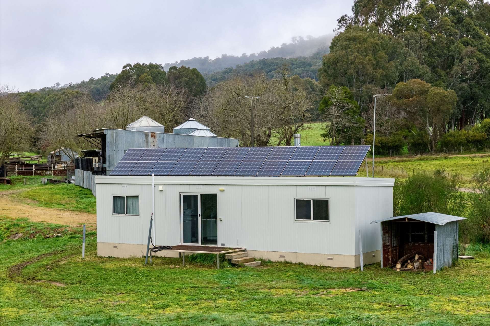 31 Greenham Road, Tallangatta Valley For Sale by Farmbuy.com - image 6