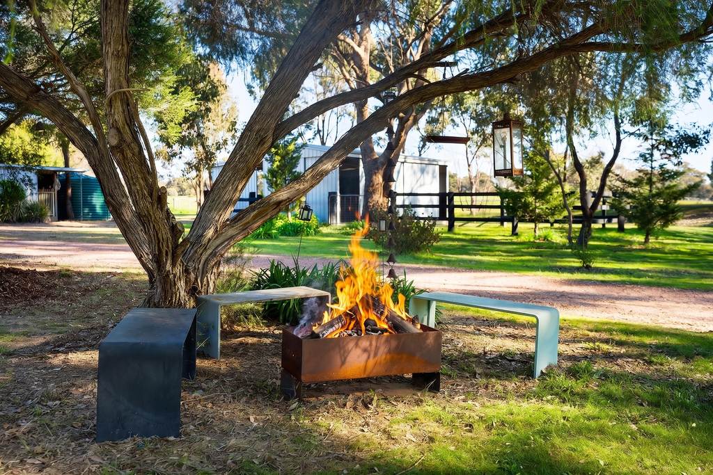 973 Fogartys Gap Road, Walmer VIC 3463