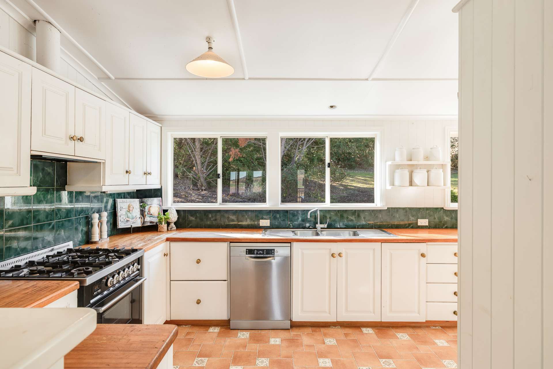 'Listowel' 94 Sam Road, Ascot For Sale by Farmbuy.com - image 24