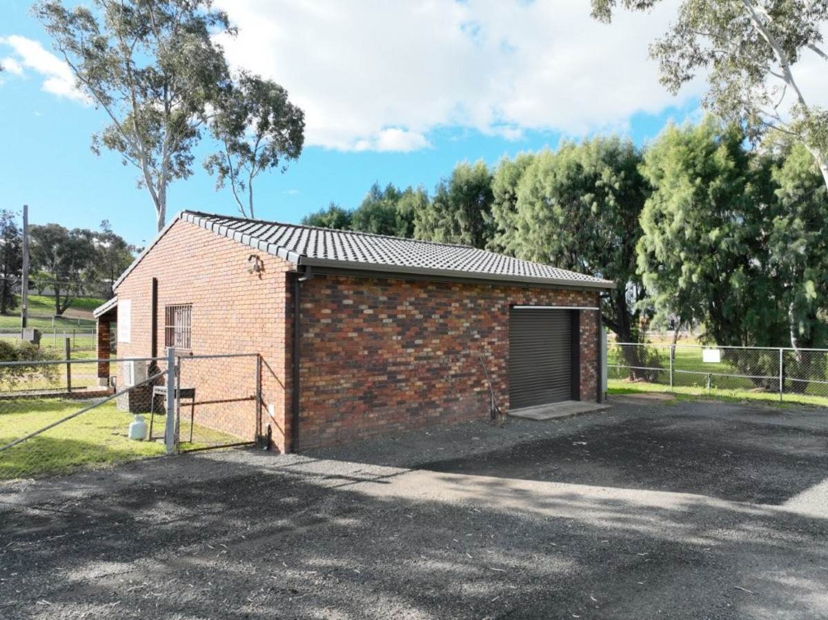 39-51 Oxley Highway, Gunnedah For Sale by Farmbuy.com - image 7