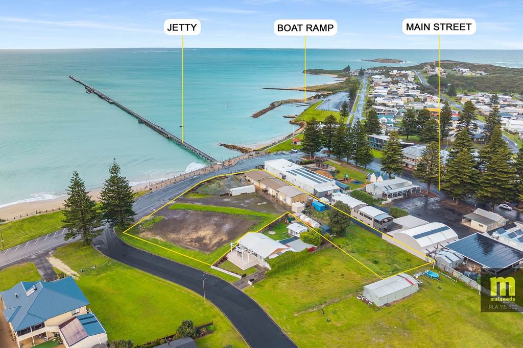 7 & 9 Beach Road, Beachport SA 5280