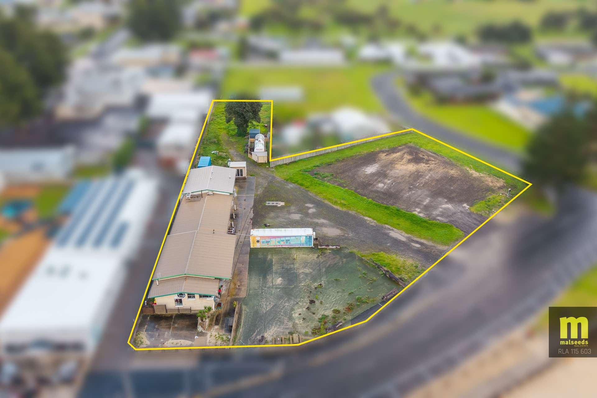 7 & 9 Beach Road, Beachport For Sale by Farmbuy.com - image 2