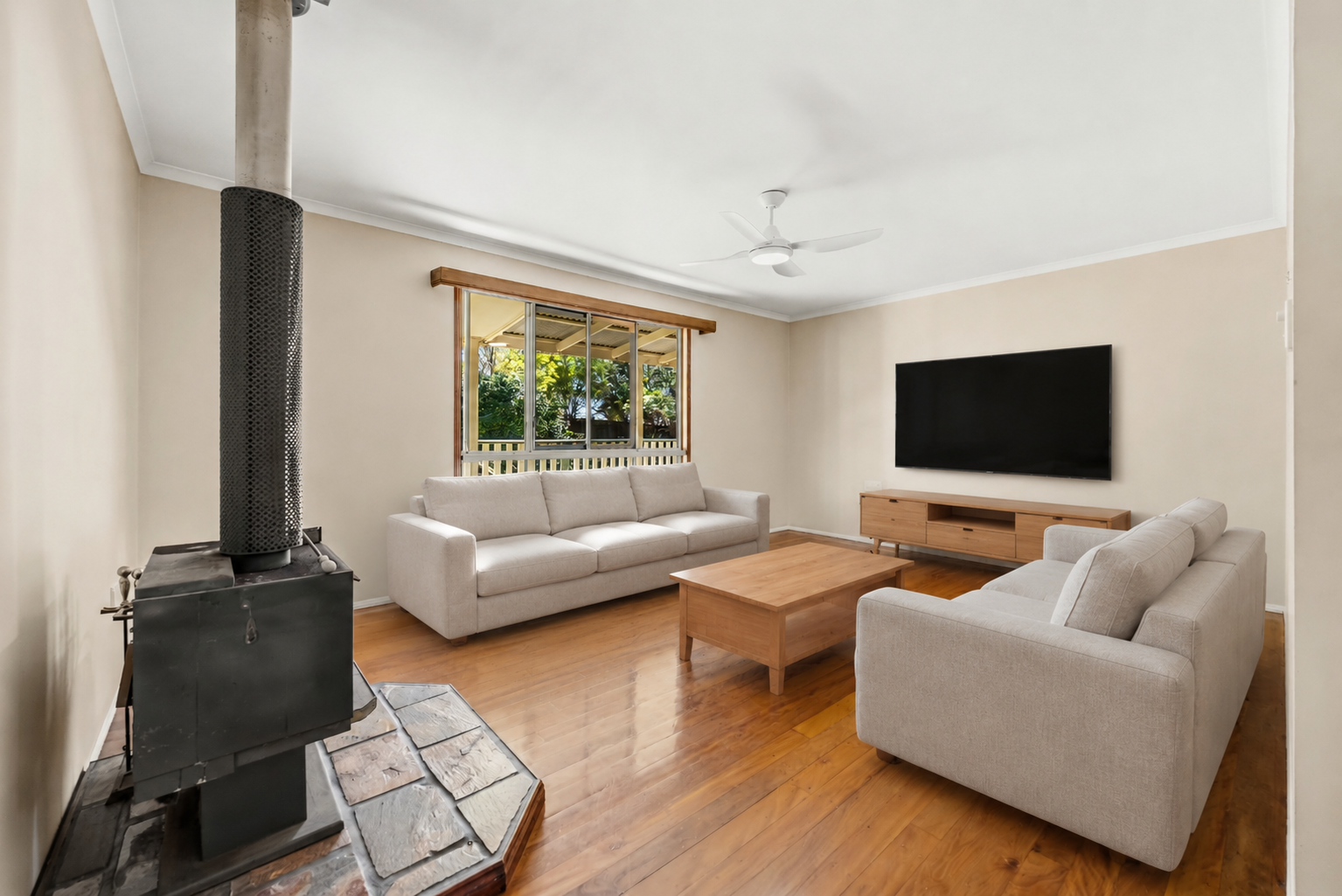 24 Lorikeet Drive, Tamaree For Sale by Farmbuy.com - image 9
