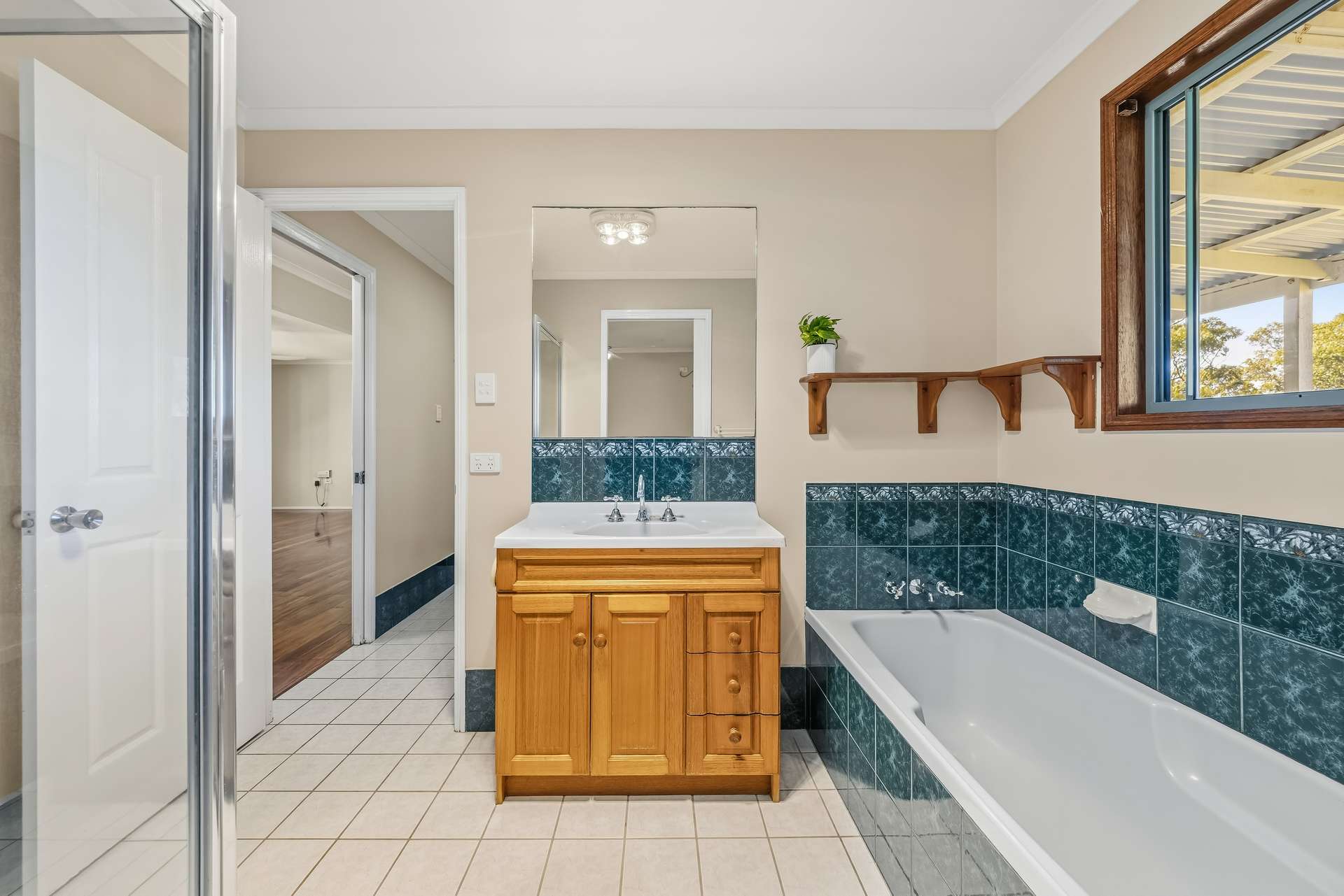 24 Lorikeet Drive, Tamaree For Sale by Farmbuy.com - image 18
