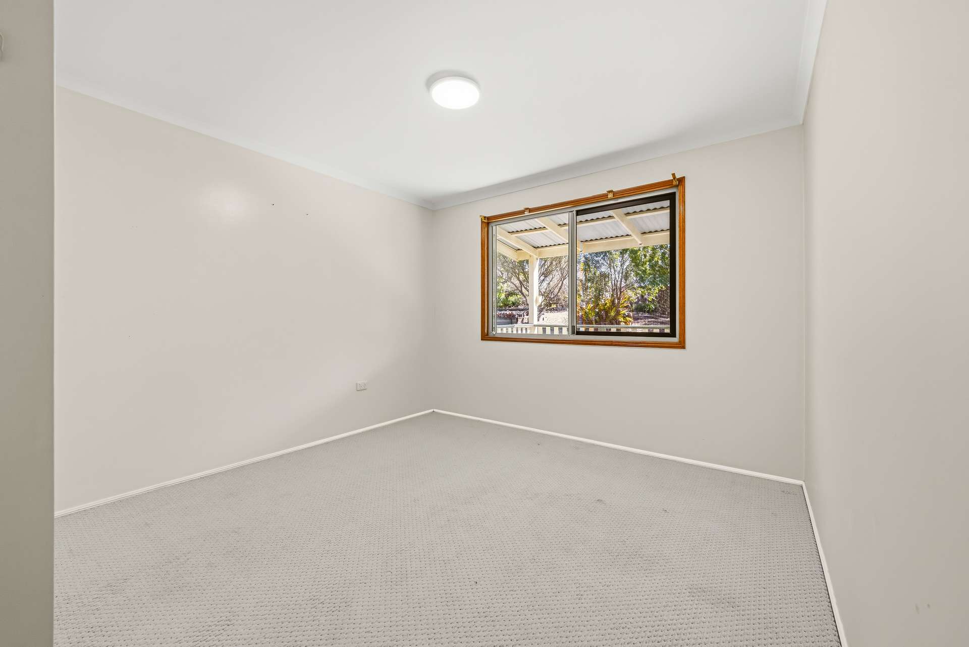 24 Lorikeet Drive, Tamaree For Sale by Farmbuy.com - image 20