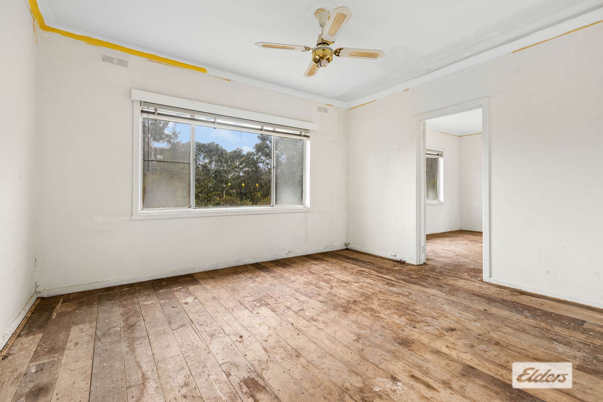 1 Grumont Street, Castlemaine For Sale by Farmbuy.com - image 5
