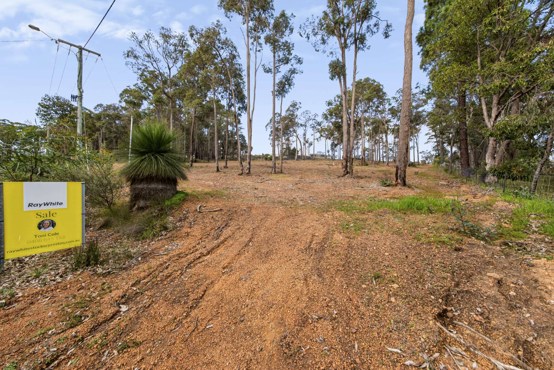 51 Carey Street, Nannup For Sale by Farmbuy.com - image 10