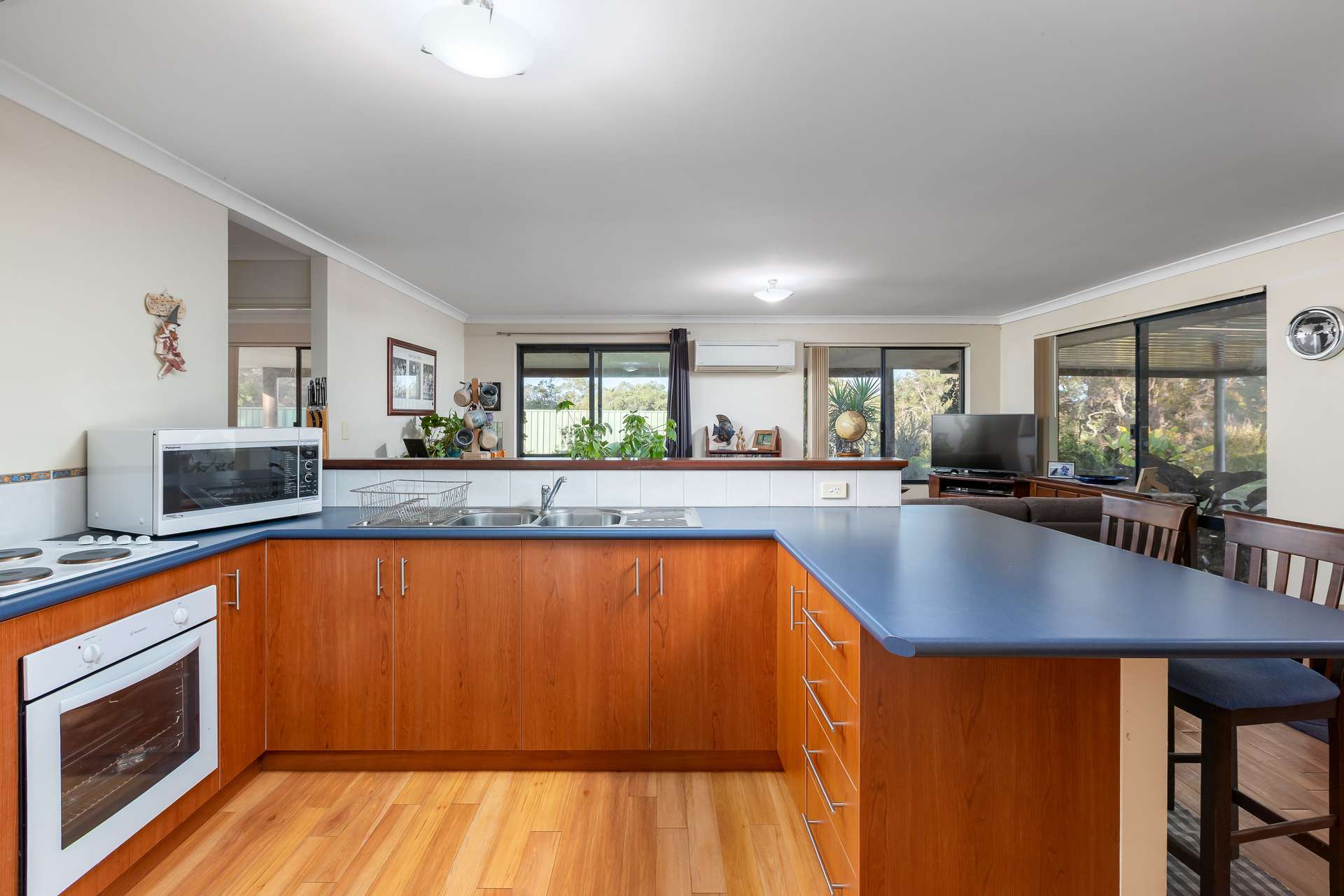 44 Grevillea Road, Stratham For Sale by Farmbuy.com - image 5