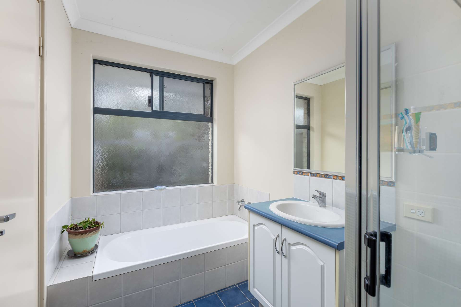 44 Grevillea Road, Stratham For Sale by Farmbuy.com - image 12