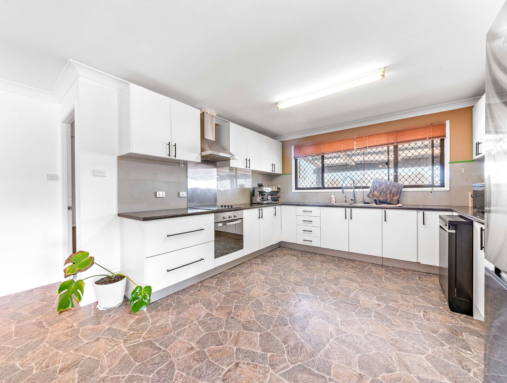 945 Bruxner Way, Tenterfield For Sale by Farmbuy.com - image 9