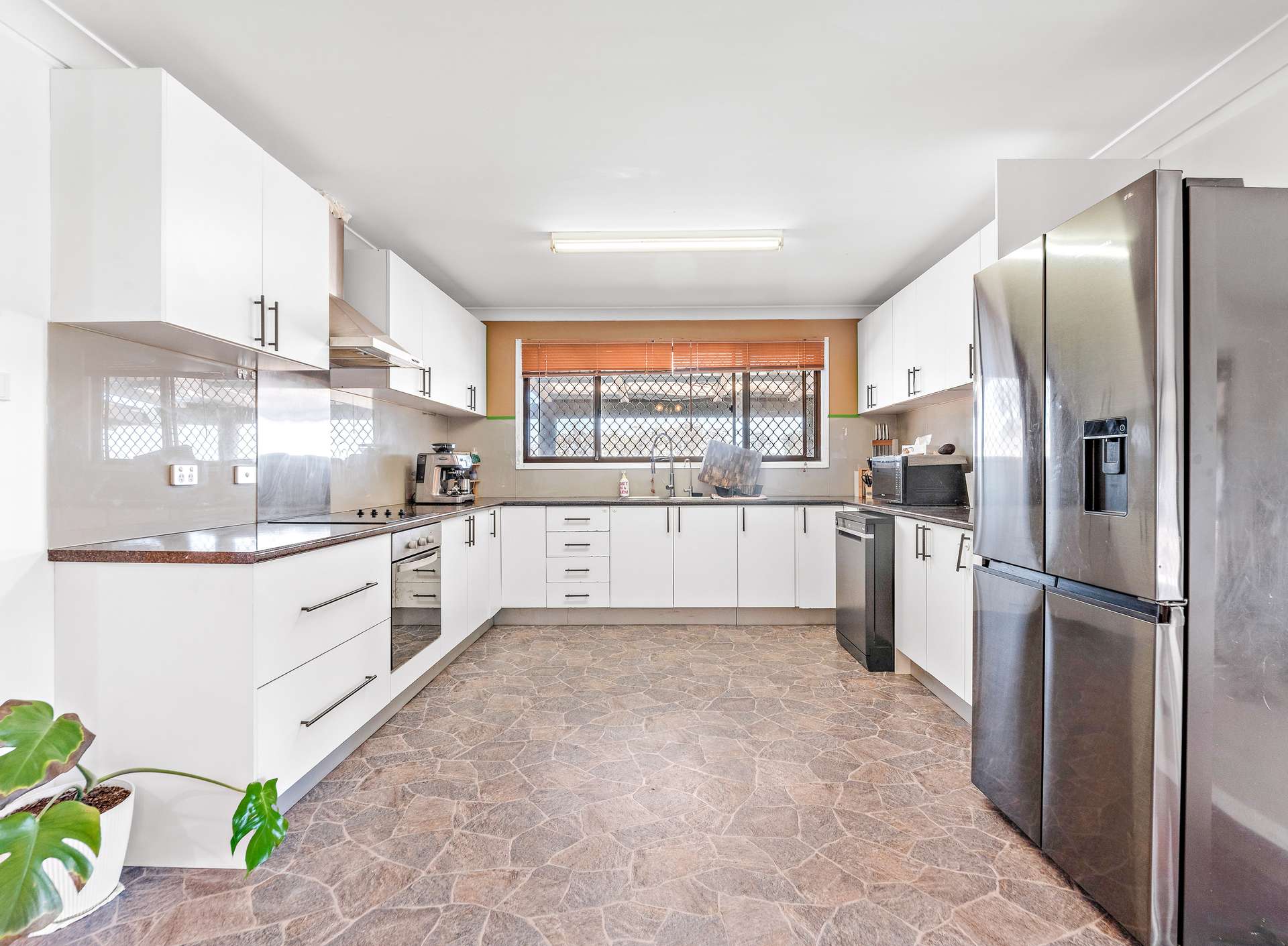 945 Bruxner Way, Tenterfield For Sale by Farmbuy.com - image 8