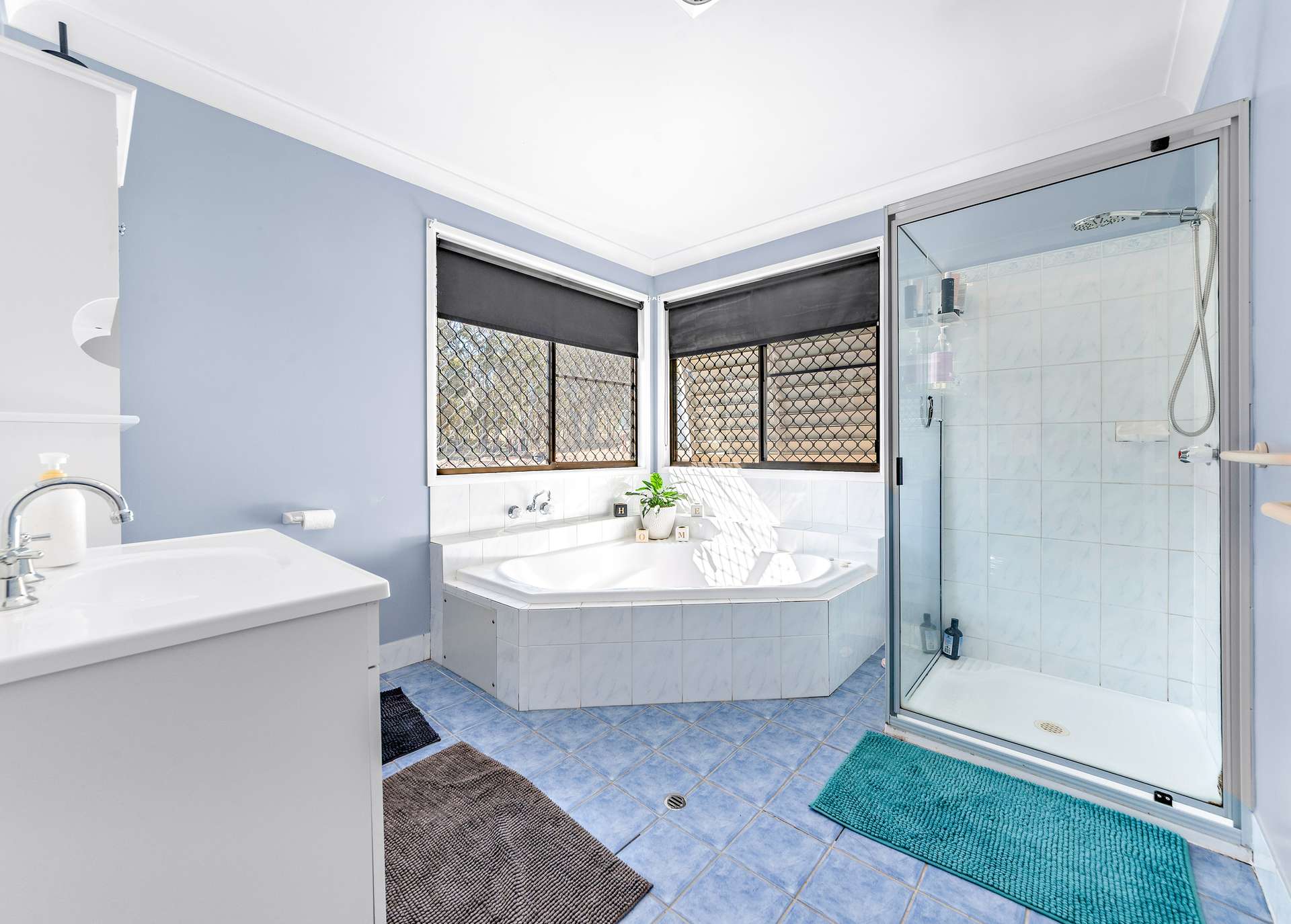 945 Bruxner Way, Tenterfield For Sale by Farmbuy.com - image 16