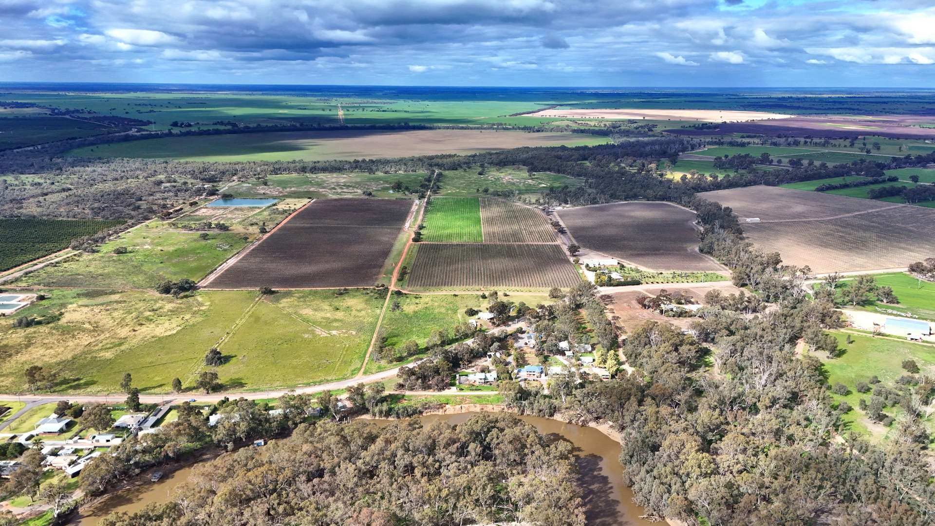Lot 6, & Lot 7 Koraleigh Road, Tooleybuc For Sale by Farmbuy.com - image 7