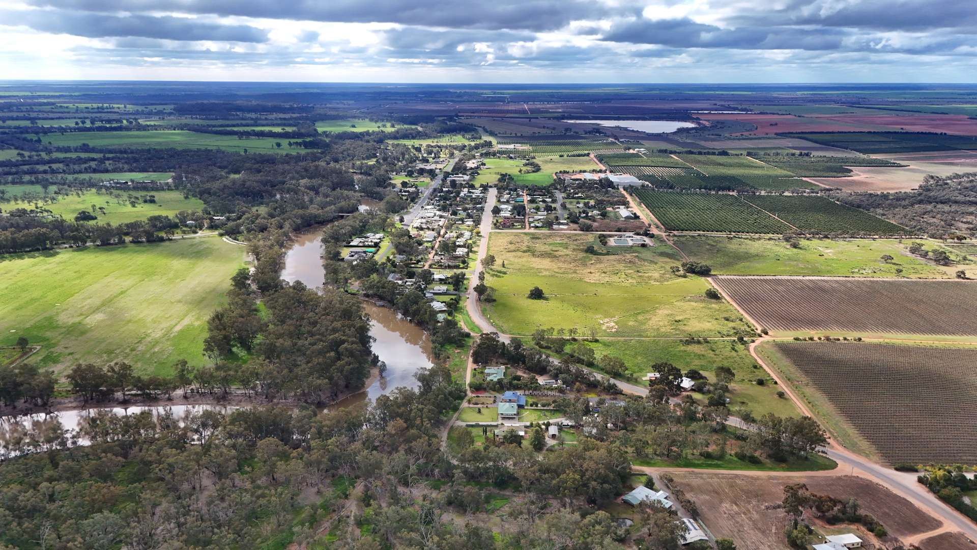 Lot 6, & Lot 7 Koraleigh Road, Tooleybuc For Sale by Farmbuy.com - image 3
