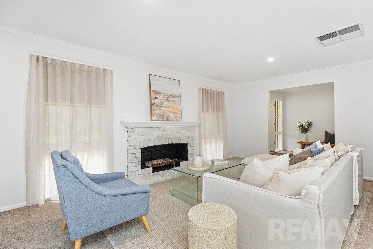 8 Sycamore Road, Lake Albert For Sale by Farmbuy.com - image 3
