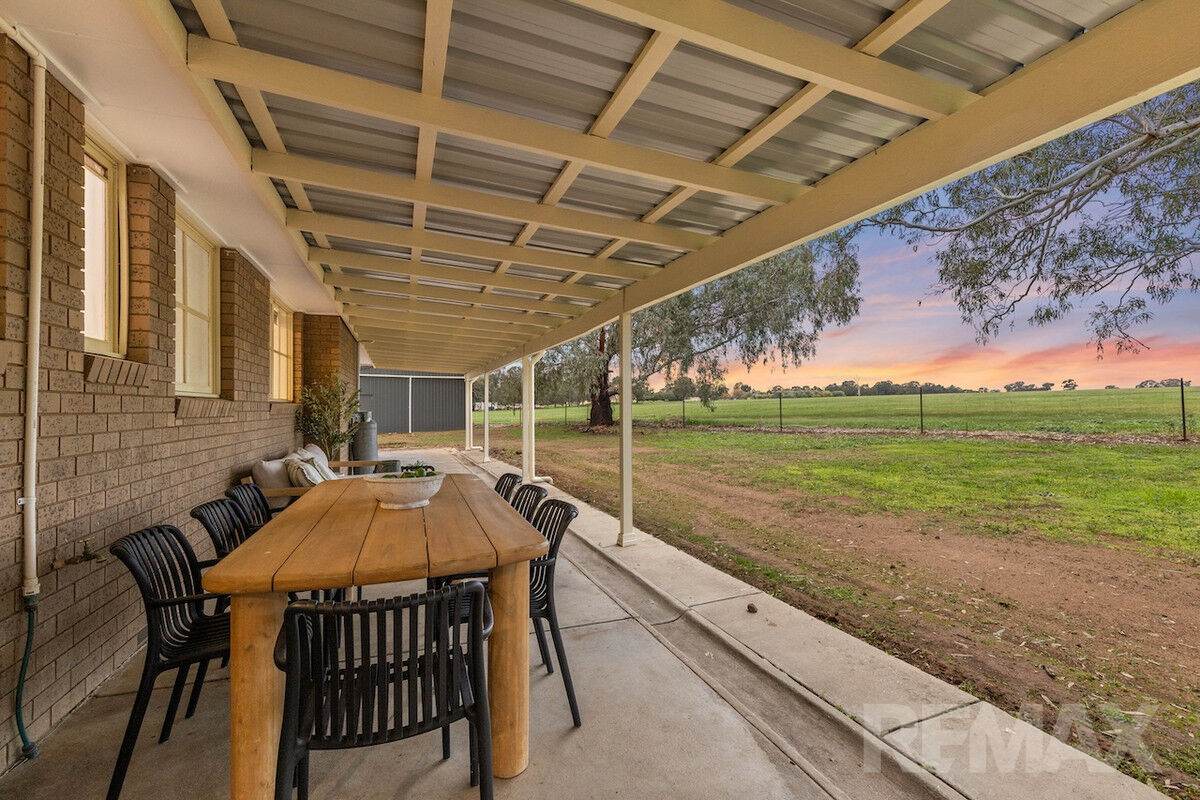 8 Sycamore Road, Lake Albert For Sale by Farmbuy.com - image 21
