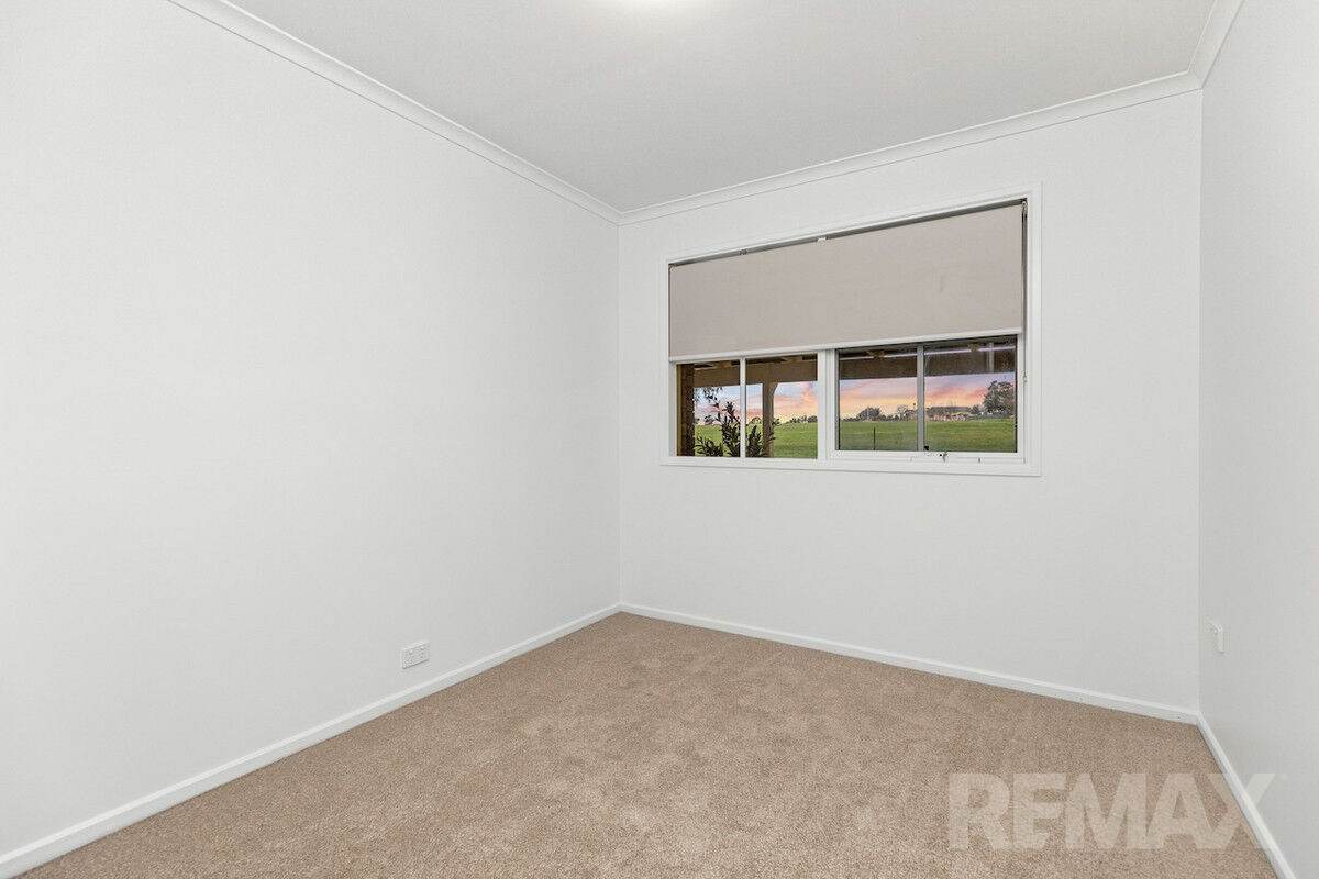 8 Sycamore Road, Lake Albert For Sale by Farmbuy.com - image 19