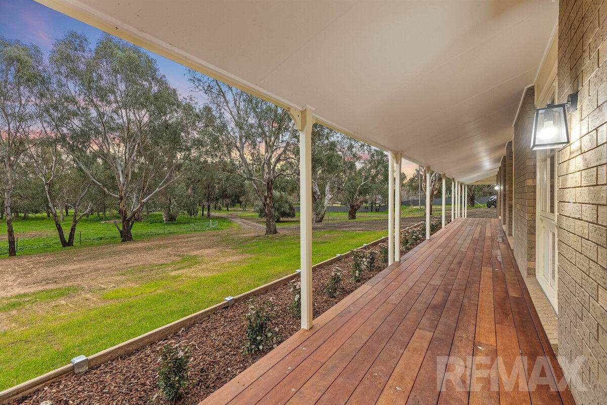 8 Sycamore Road, Lake Albert For Sale by Farmbuy.com - image 4