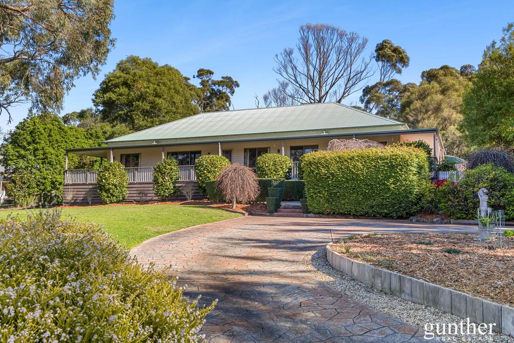 10-11 Parkhaven Court, Healesville VIC 3777
