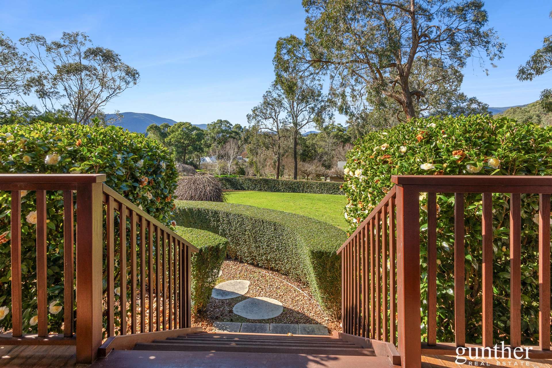 10-11 Parkhaven Court, Healesville For Sale by Farmbuy.com - image 2