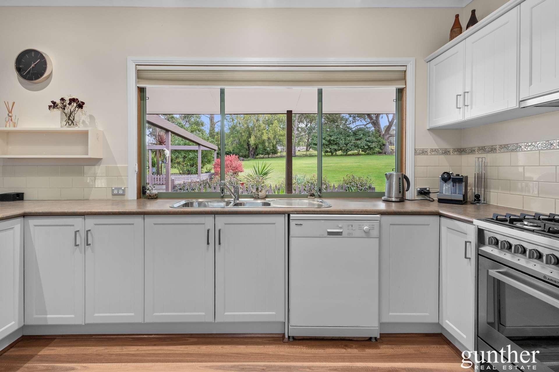 10-11 Parkhaven Court, Healesville For Sale by Farmbuy.com - image 5