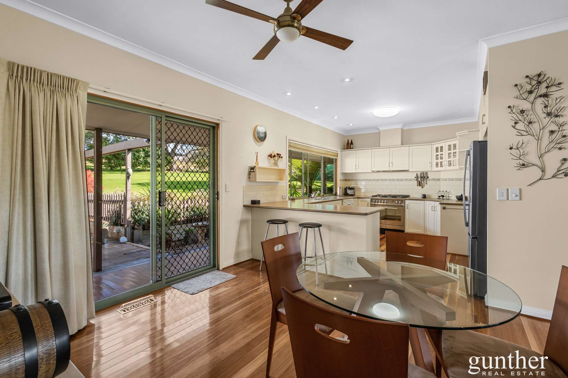 10-11 Parkhaven Court, Healesville For Sale by Farmbuy.com - image 7