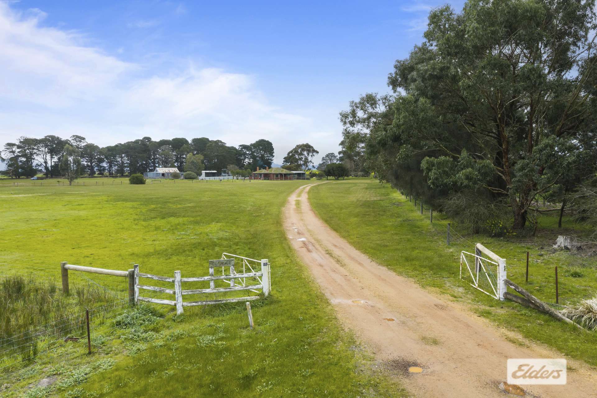 112 Lynches Crossing Road, Bornes Hill For Sale by Farmbuy.com - image 31