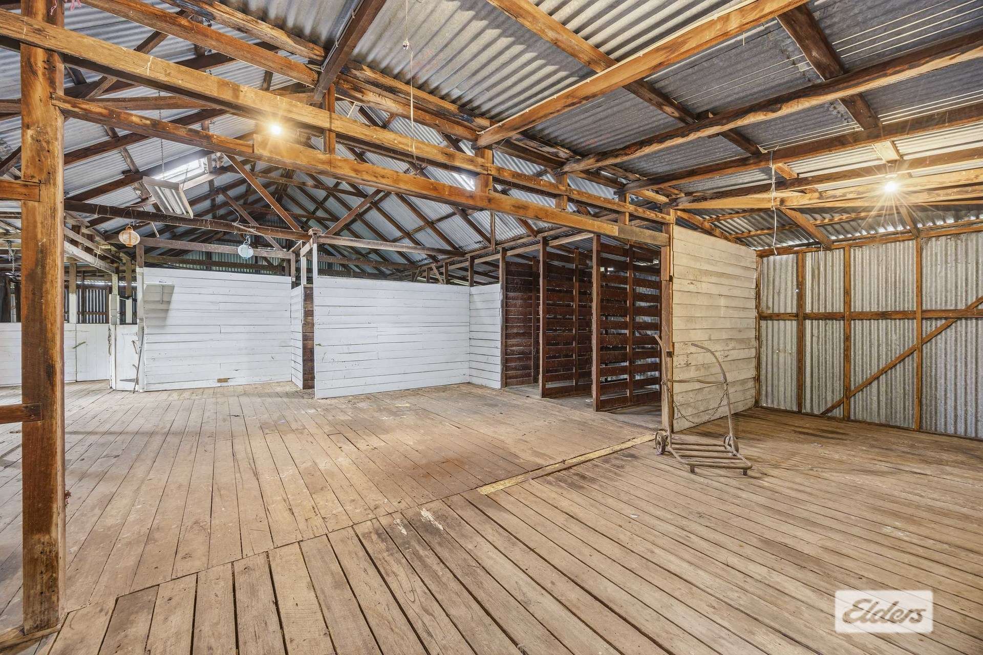 112 Lynches Crossing Road, Bornes Hill For Sale by Farmbuy.com - image 23