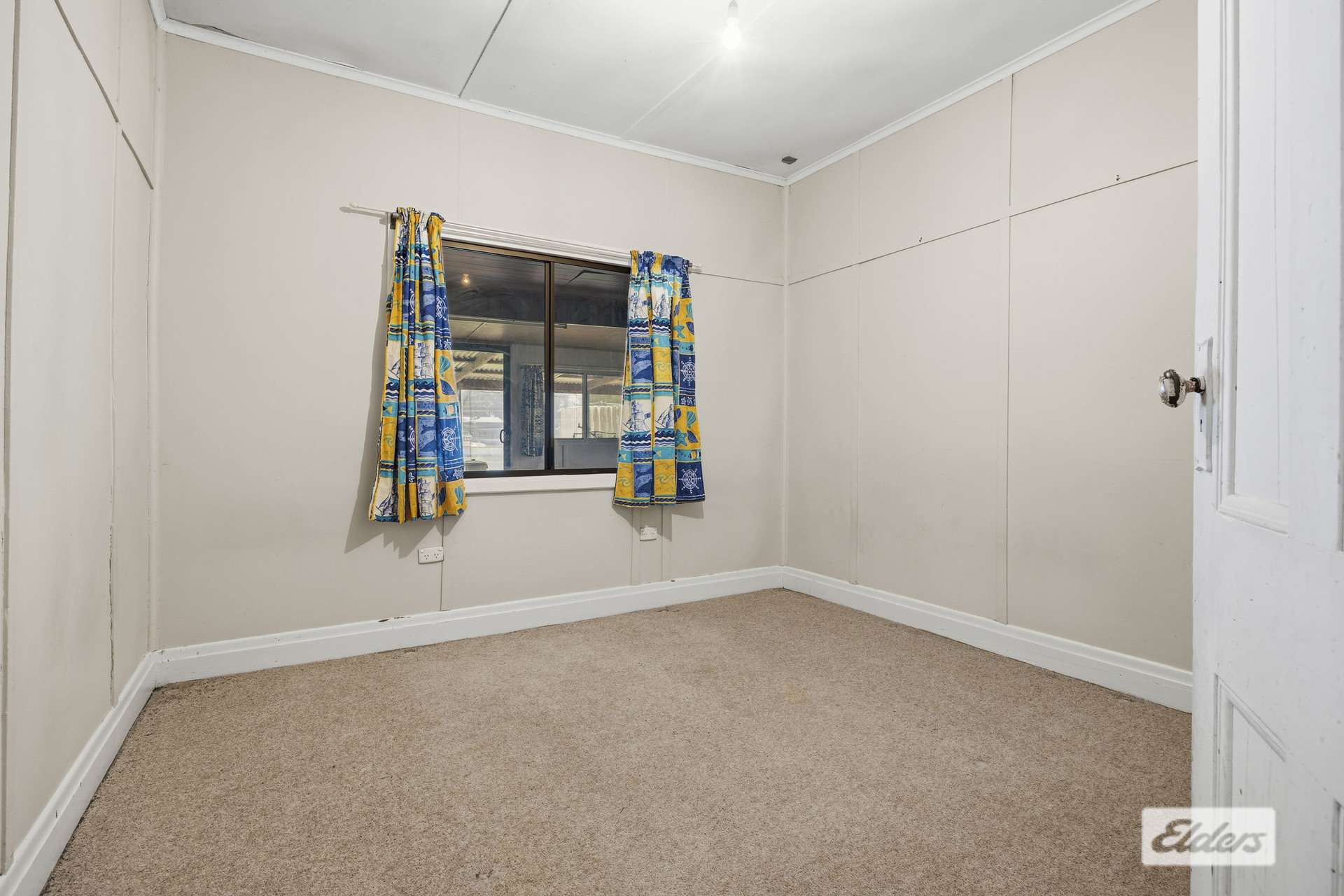 112 Lynches Crossing Road, Bornes Hill For Sale by Farmbuy.com - image 11