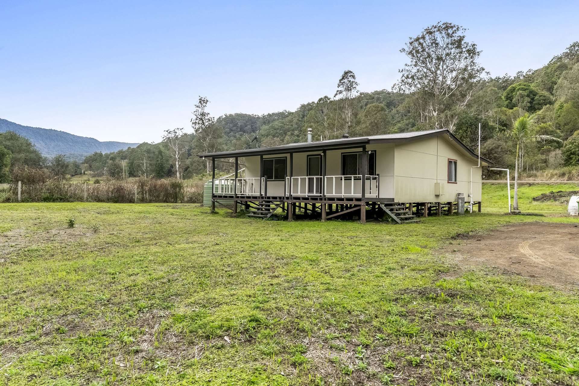 2015 Collins Creek Road, Collins Creek For Sale by Farmbuy.com - image 4