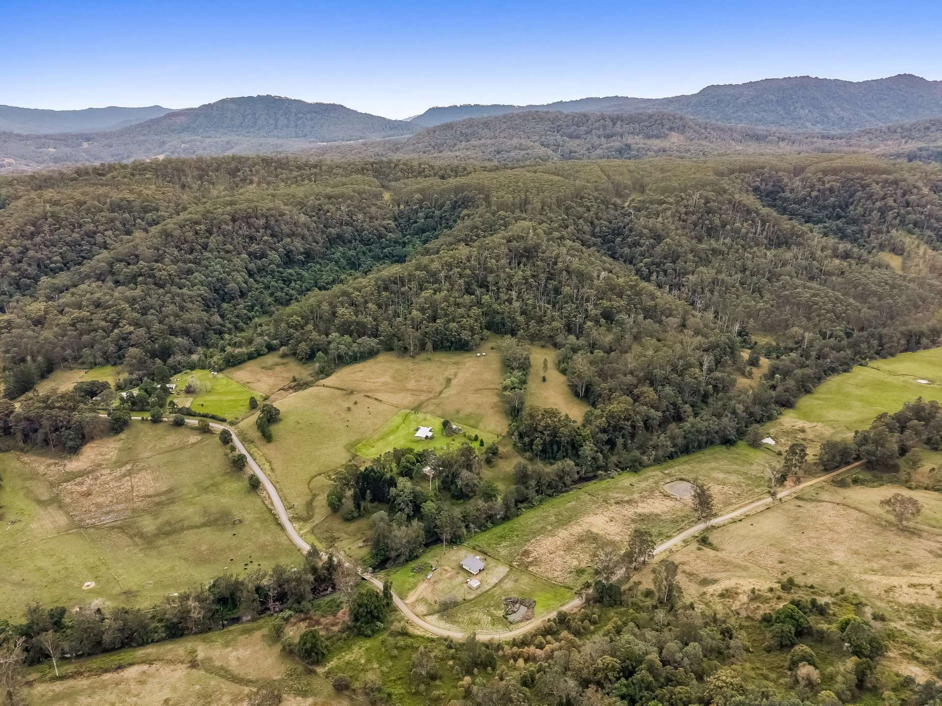 2015 Collins Creek Road, Collins Creek For Sale by Farmbuy.com - image 25