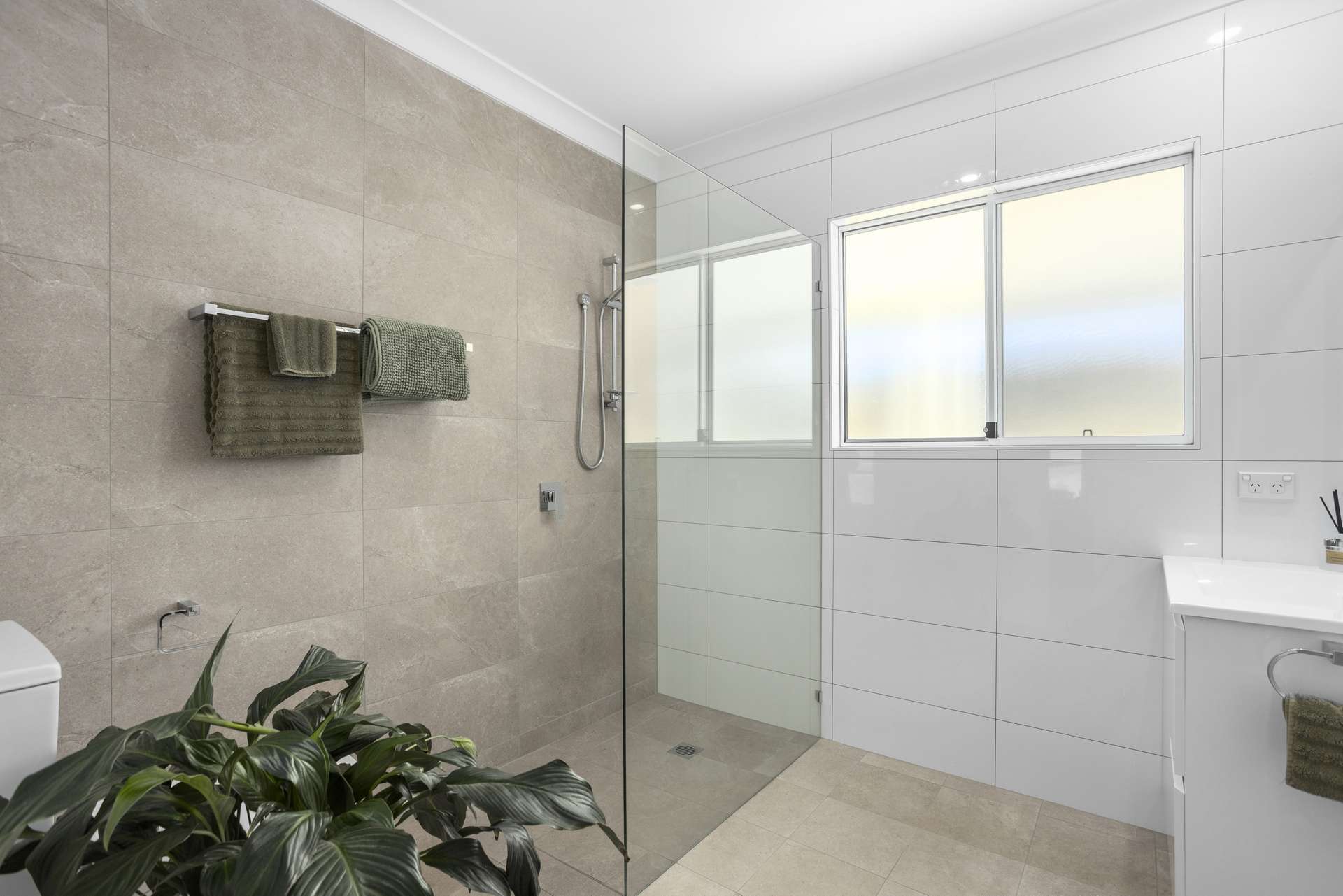 29 Ingleton Close, Killabakh Auction by Farmbuy.com - image 15
