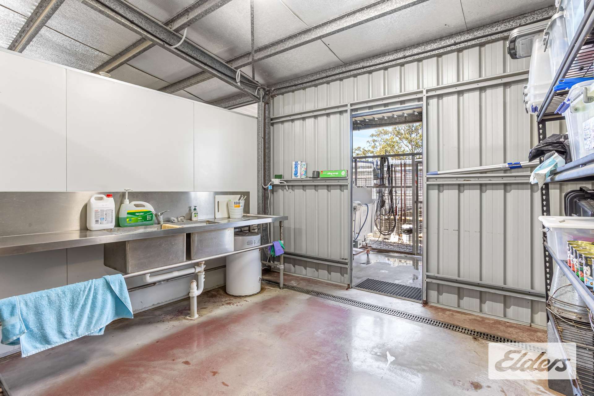 356 Mount Larcom-Bracewell Road, Machine Creek For Sale by Farmbuy.com - image 12