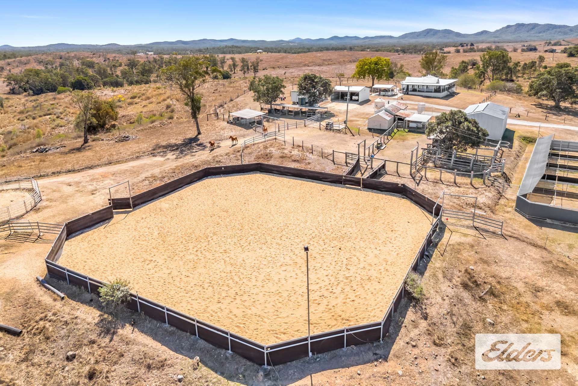 356 Mount Larcom-Bracewell Road, Machine Creek For Sale by Farmbuy.com - image 9