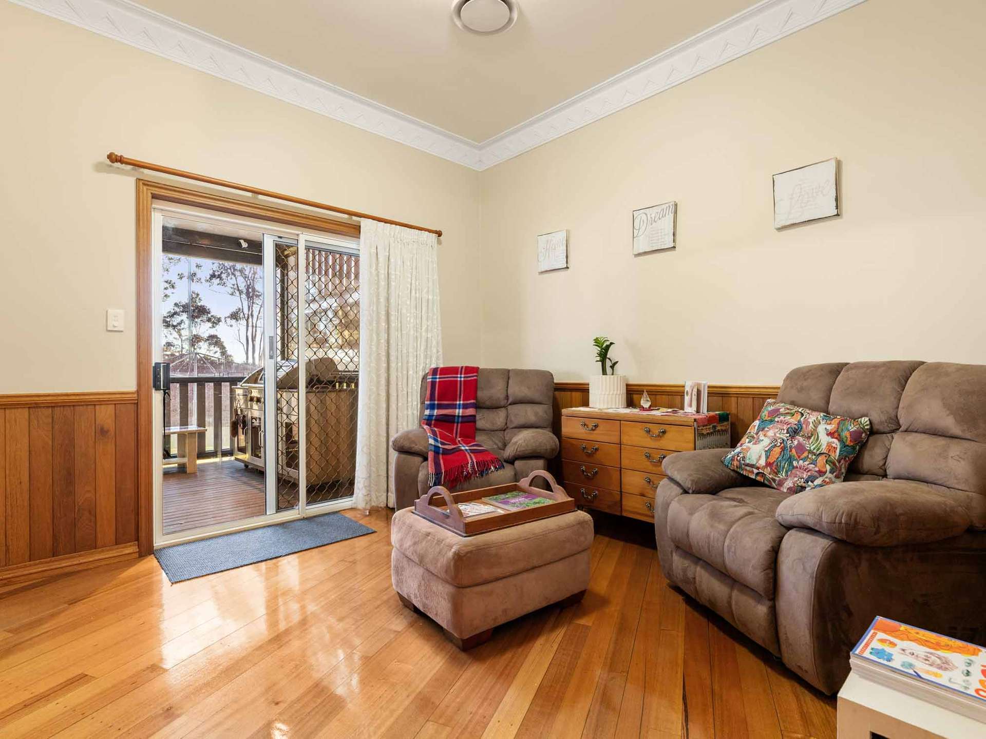 6 Esperanto Court, Kearneys Spring For Sale by Farmbuy.com - image 9