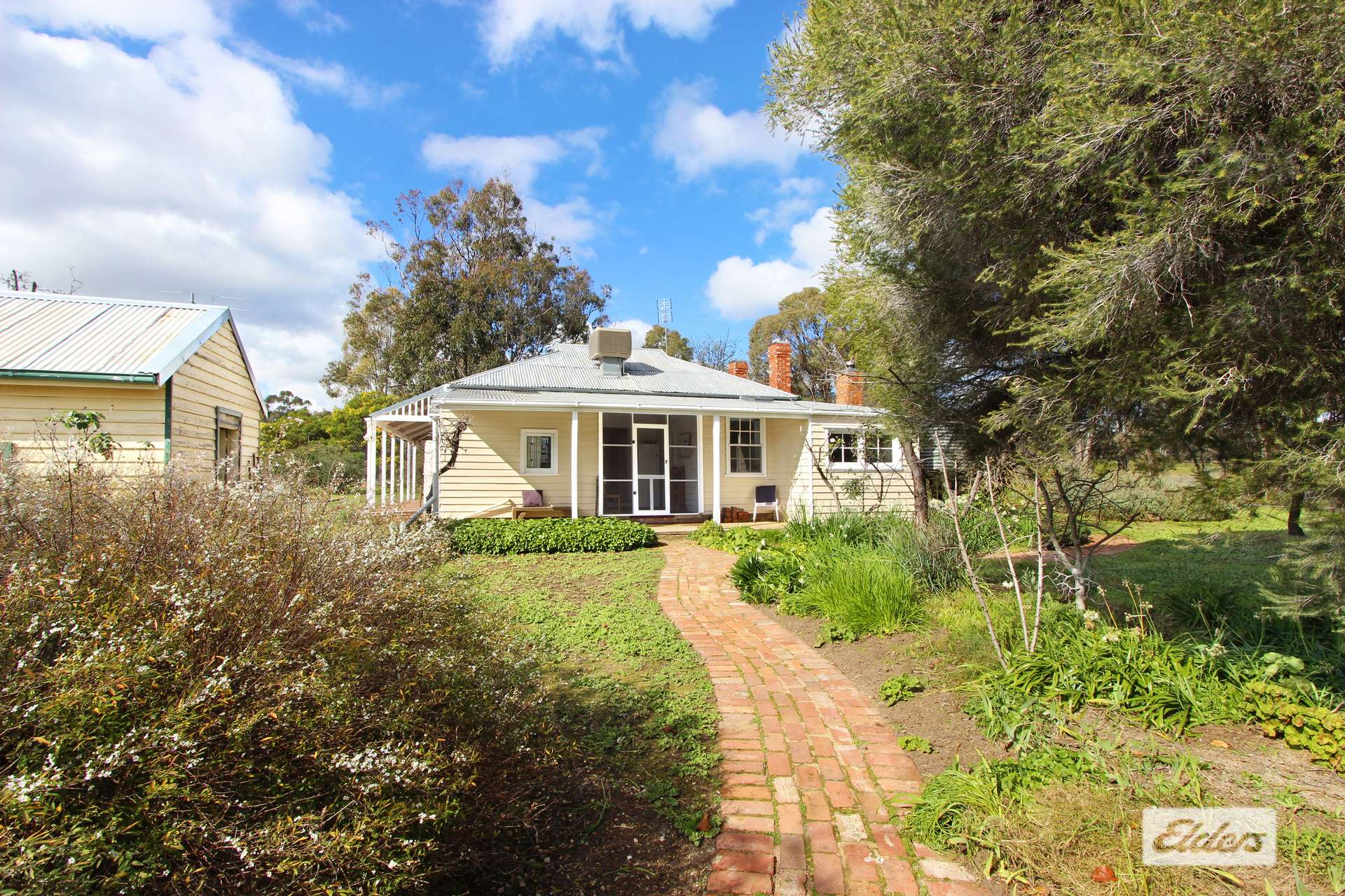 278 Bradford Road, Shelbourne For Sale by Farmbuy.com - image 13