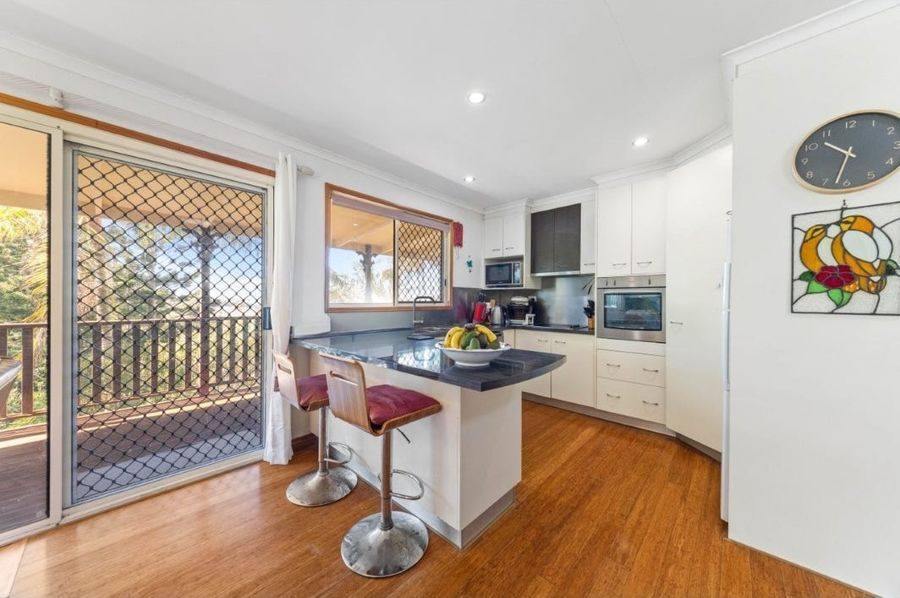 69 Calumet Rd, Goomboorian For Sale by Farmbuy.com - image 4