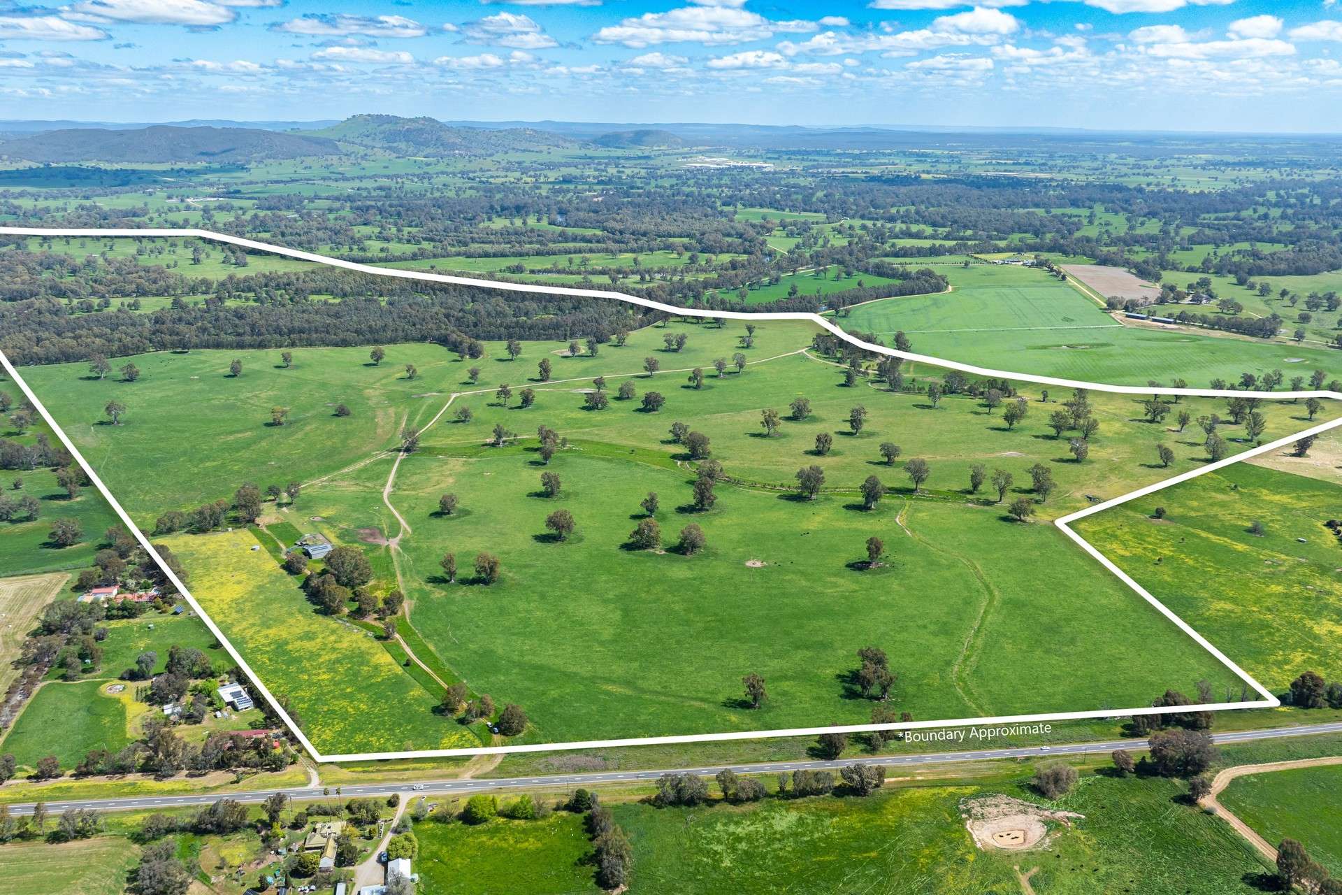 3083-3175 Riverina Highway, Albury Auction by Farmbuy.com - image 2
