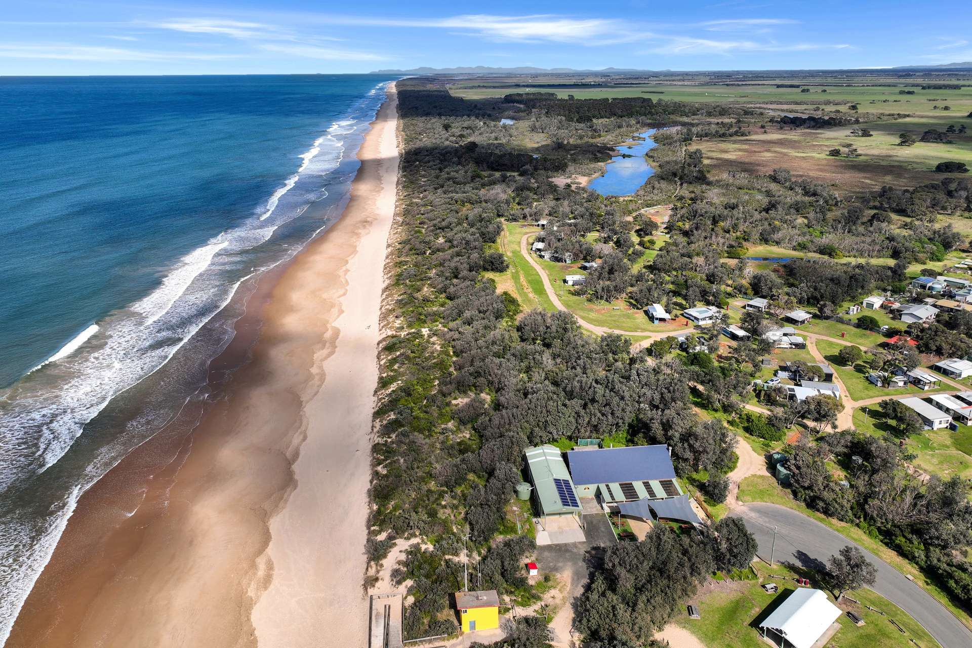13 Panorama Drive, Woodside Beach For Sale by Farmbuy.com - image 9