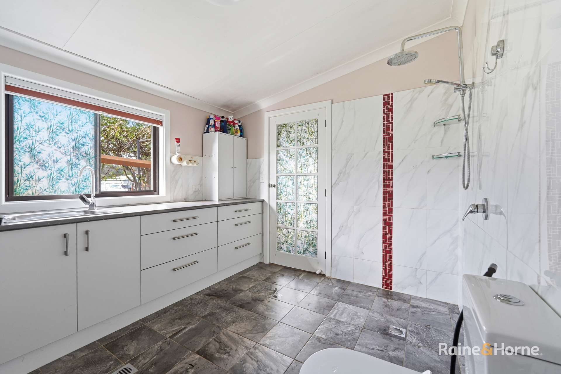 26 Tanglewood Road, Armidale For Sale by Farmbuy.com - image 10